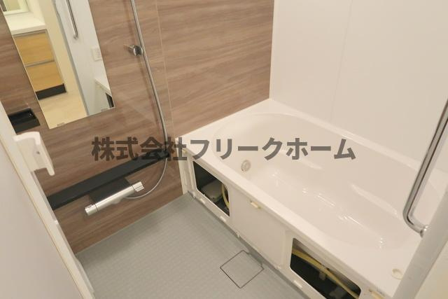 武蔵野市境２丁目の賃貸マンションの浴室
