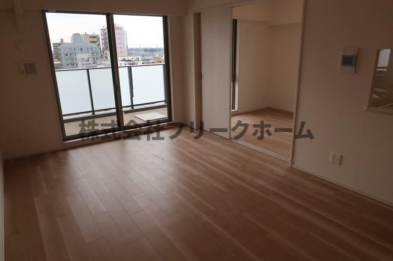 武蔵野市境２丁目の賃貸マンションの居間・リビング