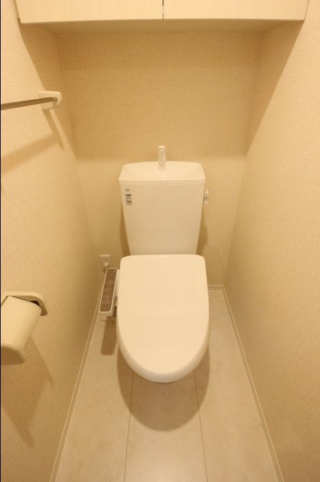 ハイピクチャーC棟のトイレ|ゆったりとした空間のトイレです
