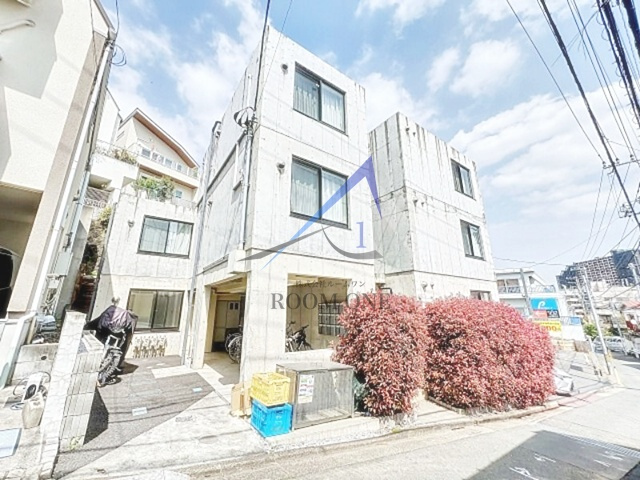 MidCUBE中台