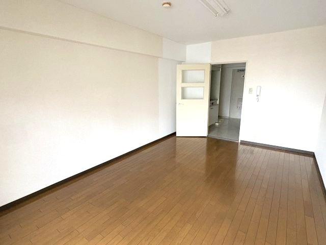シャンボール千葉中央の洋室