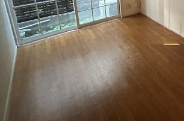 横浜市中区本牧満坂のアパートの居間・リビング