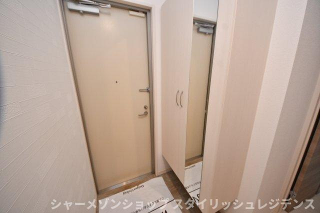 Polonia　Matsubara　B棟の玄関