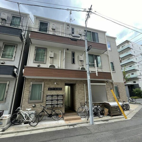 エトワール小村井の外観