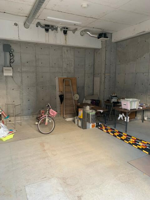 【駐車場】