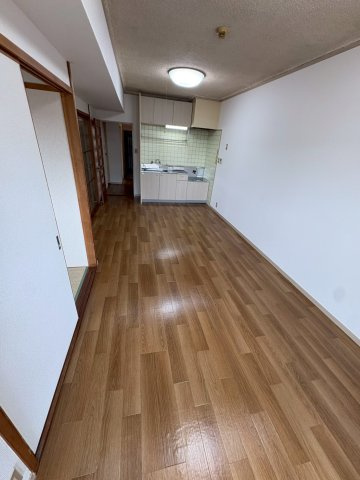 サンハイツ寺田の居間・リビング