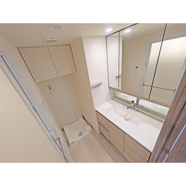 クレストラフィーネ新川崎の洗面所