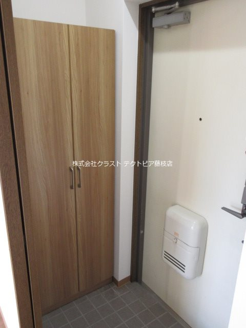 ＢＳマンション  の玄関