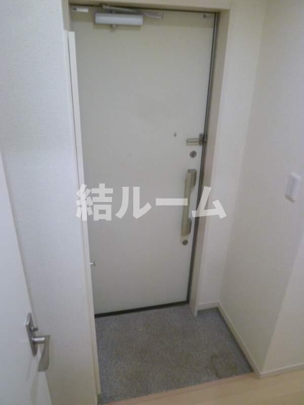 北区岸町２丁目の賃貸マンションの玄関|別号室参考写真