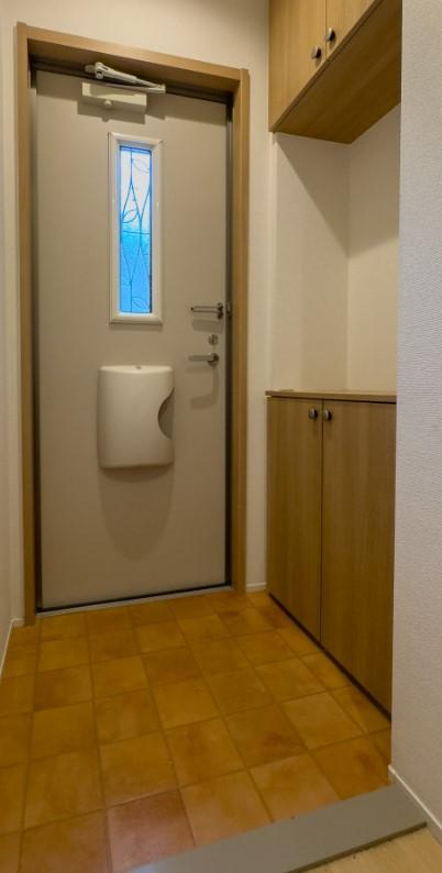 落ち着いた玄関です