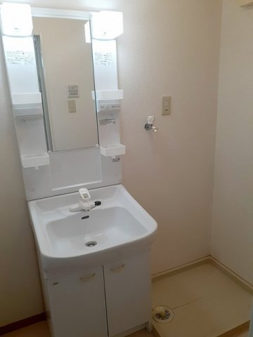コンパクトで使いやすい洗面所