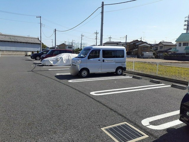 駐車場に車を止められます