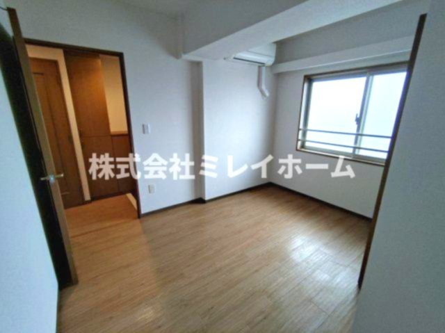 コスモリード池上の寝室