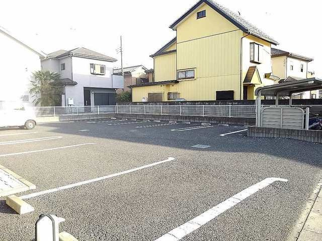 駐車場に車を止められます