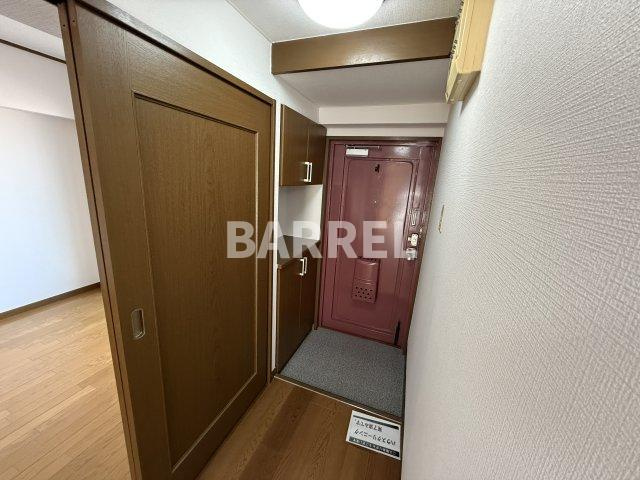 テラジハイツⅡ号館の玄関