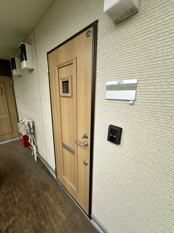 明るい玄関です