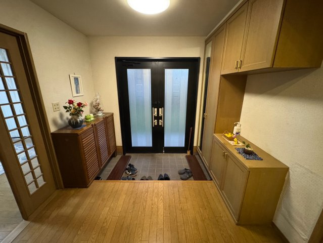 太陽光発電×オール電化♪ゆとりの５SLDK♪那須烏山市東原の玄関|シンプルで使いやすい玄関です