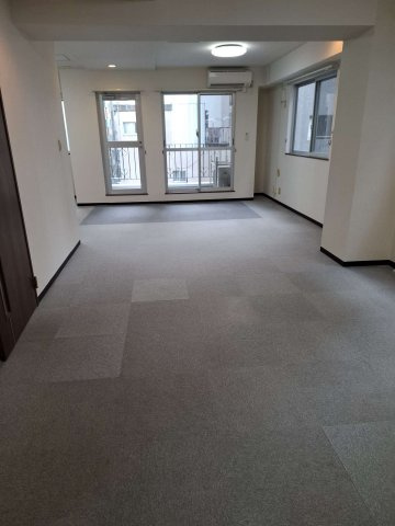 中央区東日本橋２丁目の賃貸マンション
