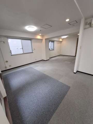 中央区東日本橋２丁目の賃貸マンション
