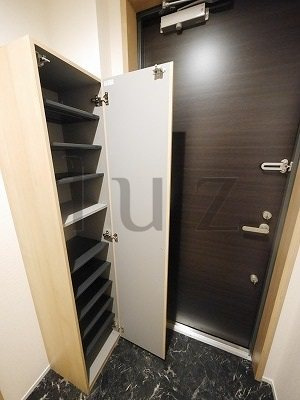 ラグラシューズの玄関
