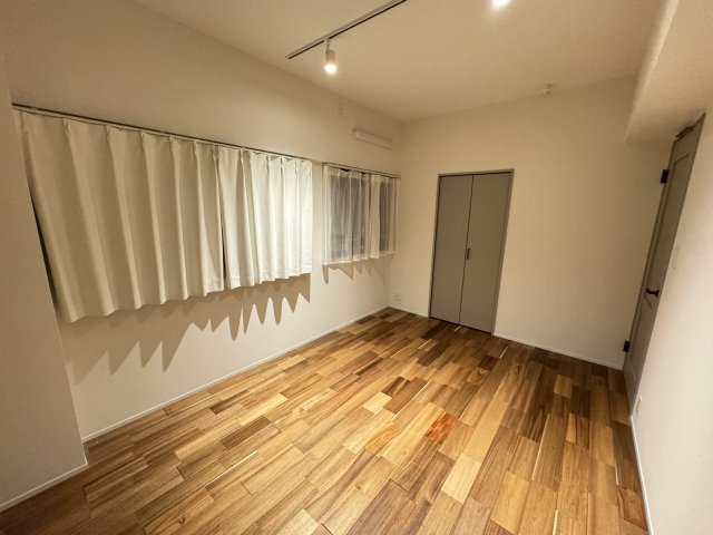 ユニーブル江戸川橋の洋室