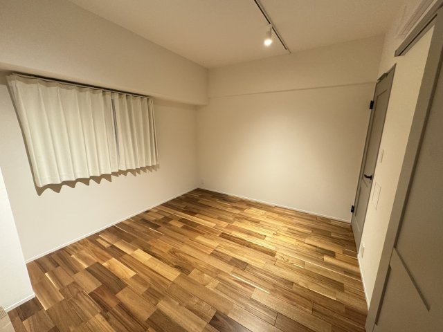 ユニーブル江戸川橋の洋室