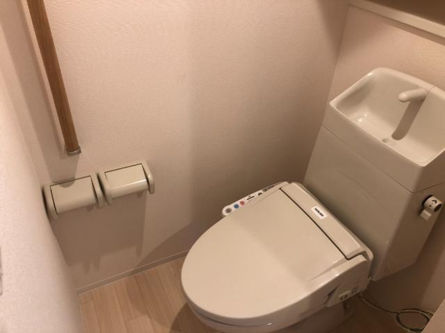 シャワー付トイレ