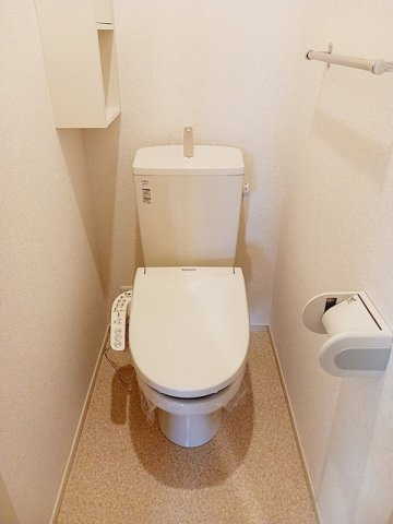シンプルで使いやすいトイレです