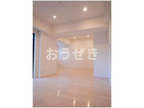 ＰＲＥＭＩＵＭ　ＣＵＢＥ菊川の居間・リビング