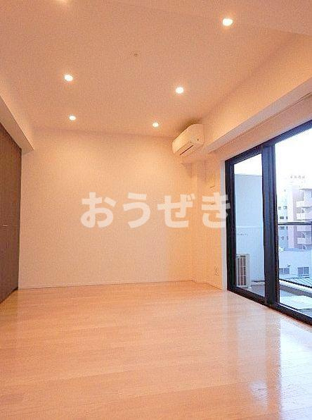 ＰＲＥＭＩＵＭ　ＣＵＢＥ菊川の居間・リビング