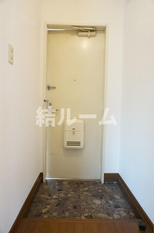 板橋区小茂根４丁目のアパートの玄関