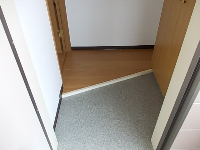 毎日通る玄関はこちらです