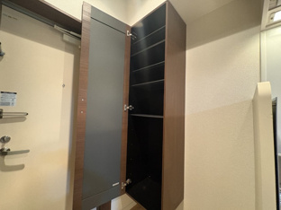 明るい玄関です
