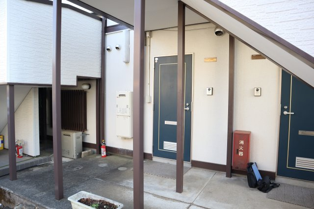 落ち着いた玄関です