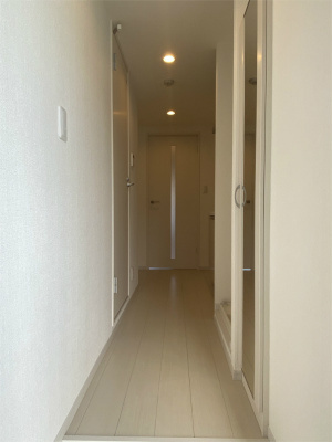 毎日通る玄関はこちらです
