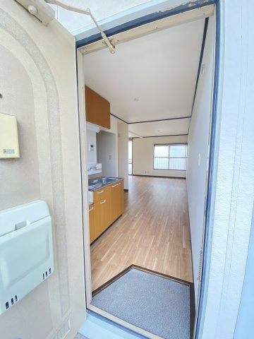 落ち着いた玄関です