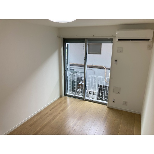 こちらの居間で趣味の時間をお楽しみください