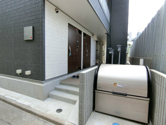 ゆとりのあるエントランスです
