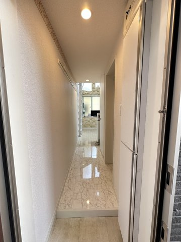毎日通る玄関はこちらです