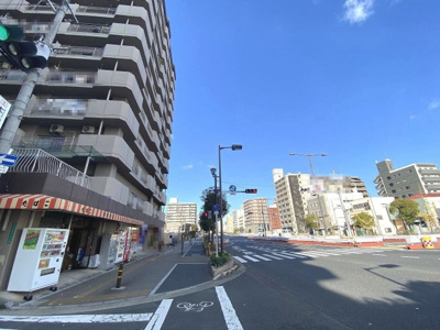 【周辺】 | シャトー宿院 | クロス張り替え！綺麗な壁紙で部屋が明るく見えて気持ちも明るくなりますね！