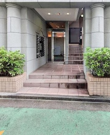 【エントランス】