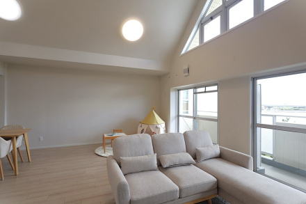 武庫川第2一番街の居間・リビング