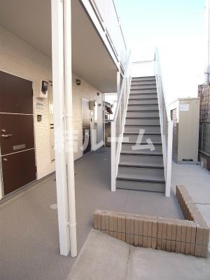 葛飾区東水元１丁目のアパートのエントランス