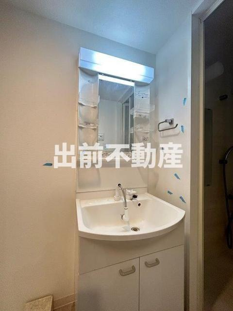 ドゥーエ四谷三丁目の洗面所