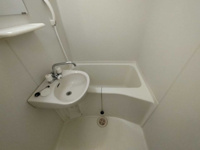 コンパクトで使いやすいお風呂です