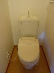 コンパクトで使いやすいトイレです