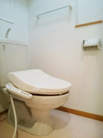 コンパクトで使いやすいトイレです