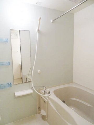 日々の疲れを癒すお風呂付です