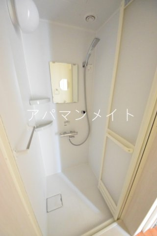 【浴室】 | カーサアストレア東戸塚 | シャワールームになります。