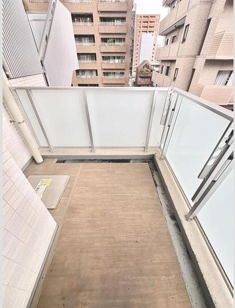 プラウドタワー名古屋久屋大通公園のバルコニー